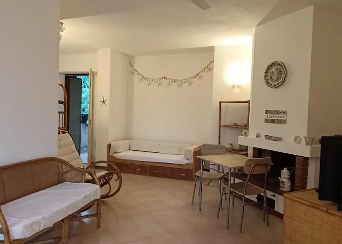 Perla Marina Brucoli